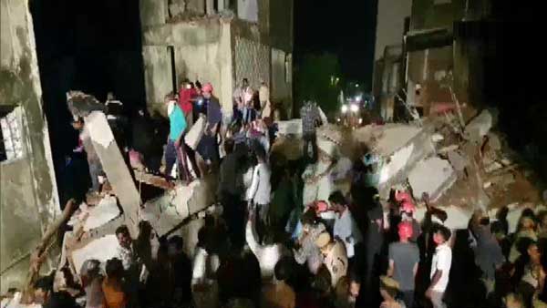 Gujarat : Building Under Construction Collapsed In Vadodara, 3 Laborers Killed, Many Injured
