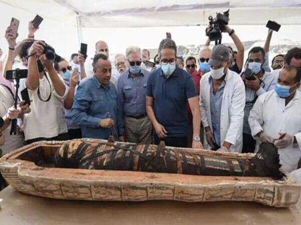 Ancient Mummy Coffin Unsealed After 2500 Years In Public