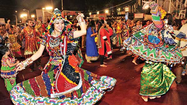 Corona : Guidelines Released For Navratri Garba, Dussehra, Diwali In Gujarat, Check Here