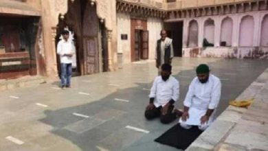 Mathura : Controversy over Muslim youths offering Namaz at Krishna temple, Complaint against 3