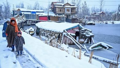 Weather Update : Temperature drops in North India, Rain & snowfall alerts in J&K, Know the conditions of other states