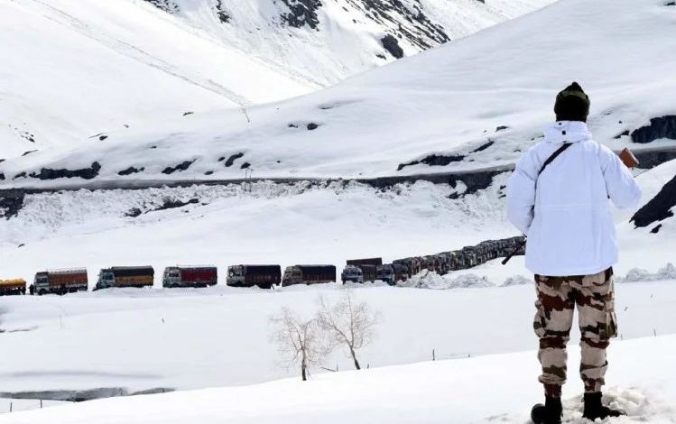 Ladakh: ITBP jawans and civilians repel Chinese troops in Changthang