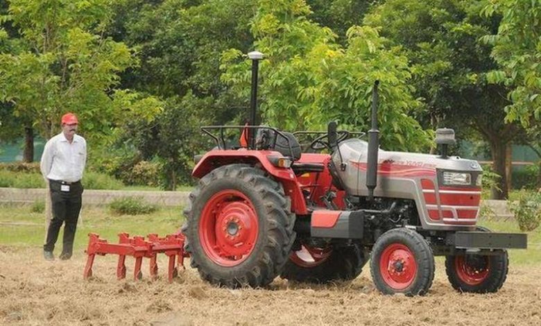 India's first driverless tractor made by 12th pass boy for his father
