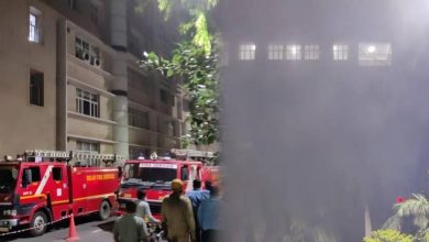 दिल्ली AIIMS में लगी भीषण आग, फायर बिग्रेड की 22 गाड़ियां पहुंची