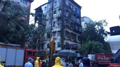 Breaking News: मुंबई के फोर्ट इलाके में निर्माणाधीन इमारत का एक हिस्सा गिरा