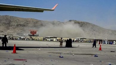 Kabul Airport पर हुए हमले में 13 अमेरिकी सैनिकों समेत कम से कम 90 लोगों की मौत, बाइडेन बोले- ढूंढ-ढूंढ कर मारेंगे आतंकियों को!