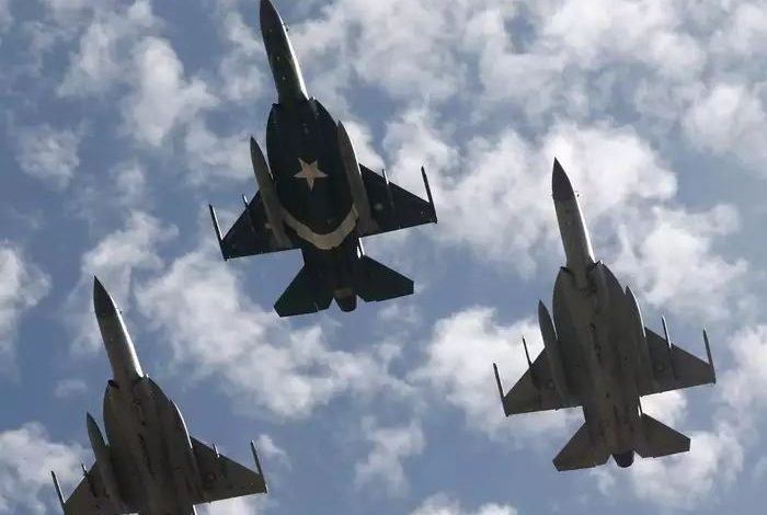 पंजशीर में उड़ता दिखा पाकिस्तान का लड़ाकू विमान! तालिबान की कर रहे मदद?