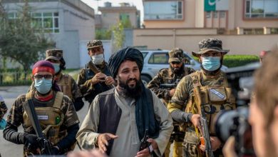 महिला प्रदर्शनकारियों को पीछे धकेलने के लिए तालिबान में चली गोलिया