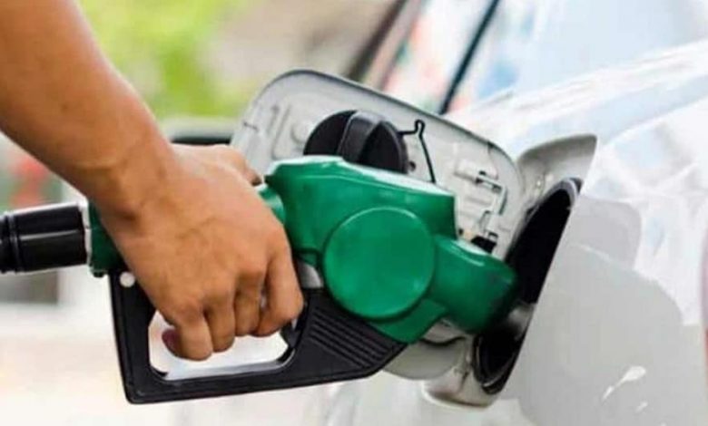 Fuel Prices Today: Petrol Diesel के रेट में कोई बदलाव नहीं, यहाँ से करे चेक
