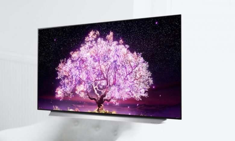 LG ने 2022 के शुरुआत में सबसे बड़ा 97 इंच का OLED टीवी लॉन्च किया