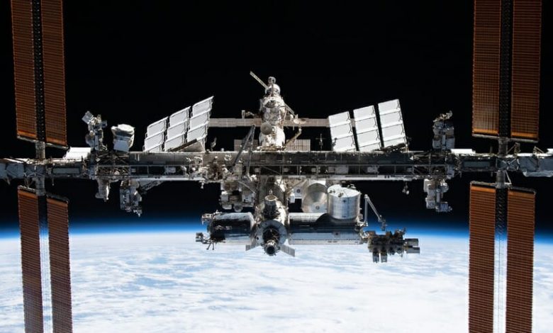 अंतर्राष्ट्रीय अंतरिक्ष स्टेशन के लिए पहला निजी अंतरिक्ष यात्री मिशन प्रक्षेपण