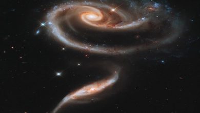 हबल टेलीस्कोप ने तीन टकराने वाली आकाशगंगा ओं की छवि ली
