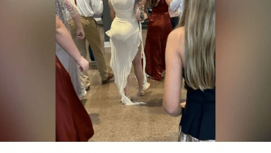 यह महिला शादी समारोह में ऐसे कपड़े पहनकर आई थी कि मेहमान भी हो गए शर्मिंदा