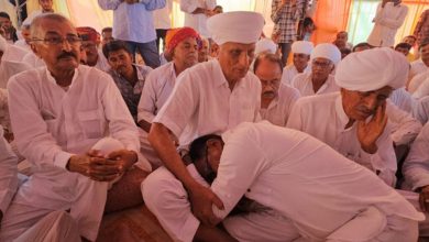Rajasthan Election: बाड़मेर जिले के कांग्रेस मंत्री ने चुनाव लड़ने से किया इनकार , तो कार्यकर्ताओं ने मनाने के लिए किया ये काम
