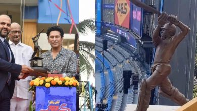 मुंबई के वानखेड़े स्टेडियम में लगी सचिन तेंदुलकर की 22 फीट ऊँची प्रतिमा