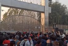 एनआईटी श्रीनगर के छात्र पर पैगंबर के अपमान का आरोप,कट्टर इस्लामी भीड़ का प्रदर्शन